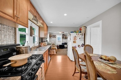 Cozy Upper Greenwood Lake Investment Property! Charming - photo 18