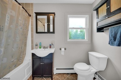 Cozy Upper Greenwood Lake Investment Property! Charming - photo 19