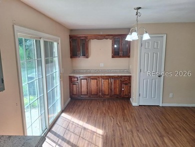 Come see this 3 Bedroom & 2 Bath home in desirable Pinewood - photo 4