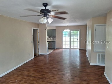 Come see this 3 Bedroom & 2 Bath home in desirable Pinewood - photo 5