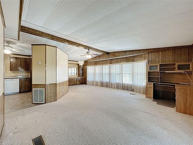Discover the perfect blend of comfort, convenience, and Florida - photo 10