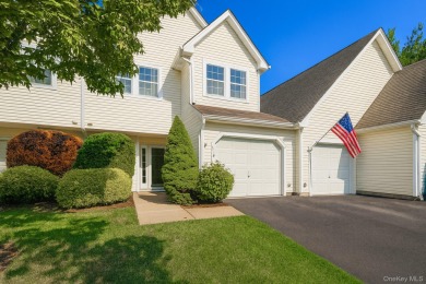 Lake Condo For Sale in East Setauket, New York