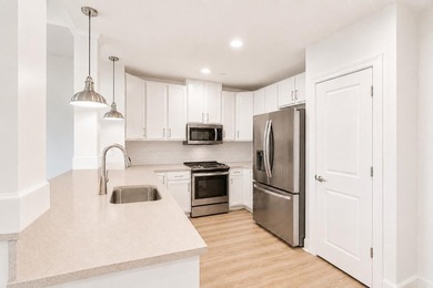 Tucked into the heart of Daniel Island, this 2-bedroom, 2.5-bath - photo 3