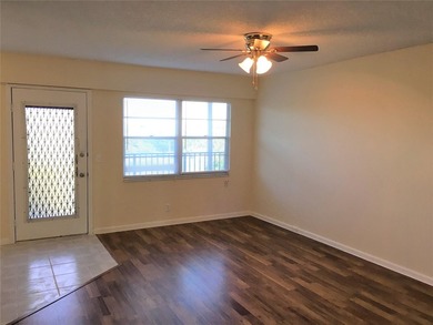 GREAT INVESTMENT! RENTED TO A LONG TERM TENANT. GET INCOME ON - photo 5