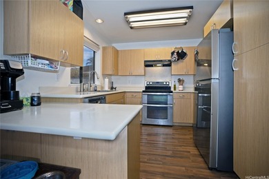 Enjoy the space, comfort, and convenience of Royal Kunia living - photo 7