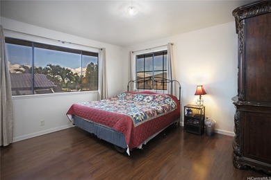 Enjoy the space, comfort, and convenience of Royal Kunia living - photo 10