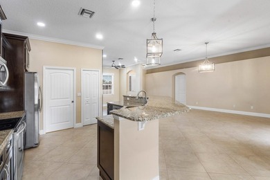 Elevated South Florida living in well appointed 3BR/2BA/2CG pool - photo 15