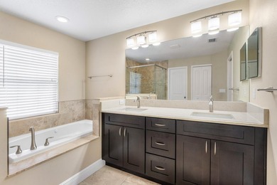 Elevated South Florida living in well appointed 3BR/2BA/2CG pool - photo 26