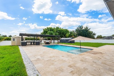 Elevated South Florida living in well appointed 3BR/2BA/2CG pool - photo 36