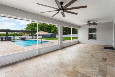 Elevated South Florida living in well appointed 3BR/2BA/2CG pool - photo 37