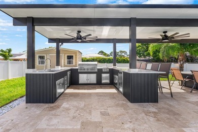Elevated South Florida living in well appointed 3BR/2BA/2CG pool - photo 38
