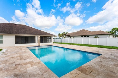Elevated South Florida living in well appointed 3BR/2BA/2CG pool - photo 46