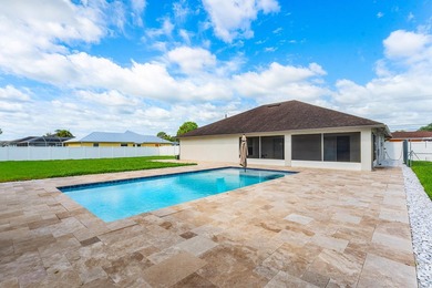 Elevated South Florida living in well appointed 3BR/2BA/2CG pool - photo 47