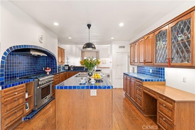 Perched within the prestigious MountainGate community of - photo 7