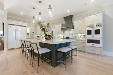 Positioned at the heart of Reynolds Lake Oconee on a prominent 1 - photo 18