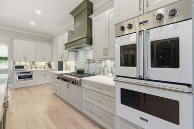 Positioned at the heart of Reynolds Lake Oconee on a prominent 1 - photo 20