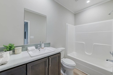 PRICE REDUCED!! Brand new home, never lived in. This beautiful - photo 22