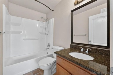 Granite counters, stainless steel appliances, upgraded tiles - photo 6