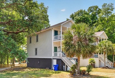 Welcome to this beautifully updated 3 bed/3-full-bath Charleston - photo 3