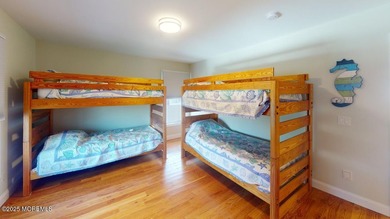 This gorgeous 7 bedroom, 4.5 bath home is located just one house - photo 9