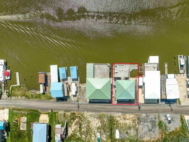 Bulkheaded waterfront very clean camp with open floor plan is