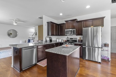 Welcome to this beautiful 4-bedroom, 2.5-bath home located in - photo 11