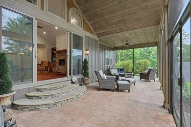 WELCOME to an exceptionally rare opportunity to own a luxury - photo 12