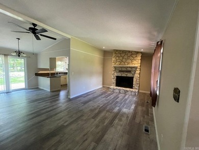 Refreshed, move-in-ready 3-bedroom 2-bath 1260 sq ft home with a - photo 14