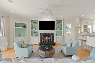 Enchanted Hideaway is a luxurious retreat that offers an - photo 15