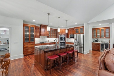 WELCOME to an exceptionally rare opportunity to own a luxury - photo 15