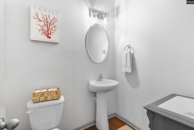 Welcome to this beautiful 4-bedroom, 2.5-bath home located in - photo 16