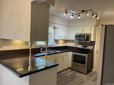 Refreshed, move-in-ready 3-bedroom 2-bath 1260 sq ft home with a - photo 21