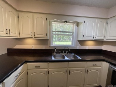 Refreshed, move-in-ready 3-bedroom 2-bath 1260 sq ft home with a - photo 23