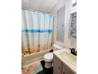 Spacious Cabin at Whaleshead Beach Resort! Two Bedrooms, two - photo 23