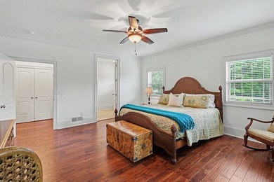 WELCOME to an exceptionally rare opportunity to own a luxury - photo 24