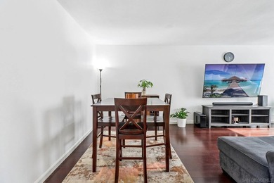 Bright and beautifully maintained townhome in the heart of - photo 2