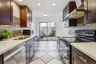 Bright and beautifully maintained townhome in the heart of - photo 3