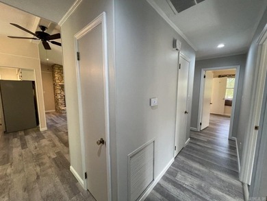 Refreshed, move-in-ready 3-bedroom 2-bath 1260 sq ft home with a - photo 35