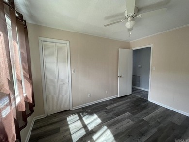 Refreshed, move-in-ready 3-bedroom 2-bath 1260 sq ft home with a - photo 38