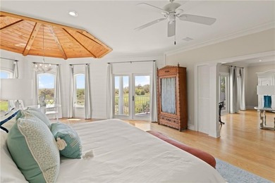 Enchanted Hideaway is a luxurious retreat that offers an - photo 39