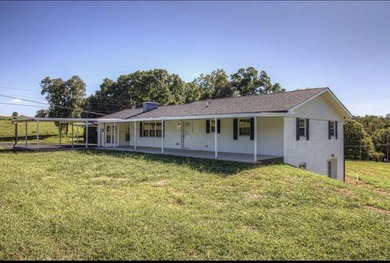 Peaceful country living with the convenience of the lake just - photo 1