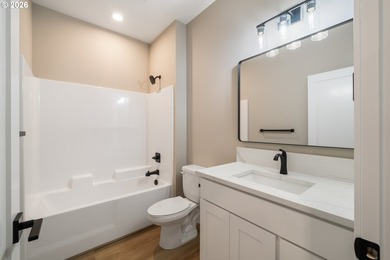 Beautiful new Traditional home backing to serene greenspace - photo 8