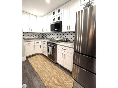 Fort Gratiot, Lake Huron condo. Impeccably remodeled condo in - photo 8