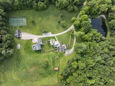 Rustic simplicity. Luxury retreatplete privacy and surrounded by - photo 4