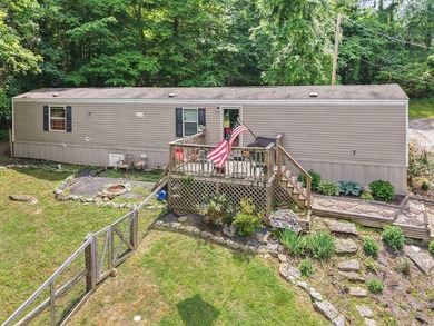 Lake Cumberland Home For Sale in Burnside Kentucky