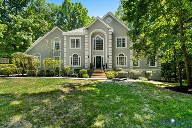 POTENTIAL 1ST FLOOR BEDROOM. Beautifully RENOVATED home - photo 1