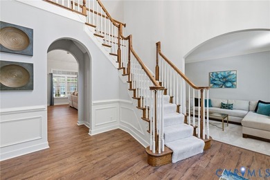 POTENTIAL 1ST FLOOR BEDROOM. Beautifully RENOVATED home - photo 8