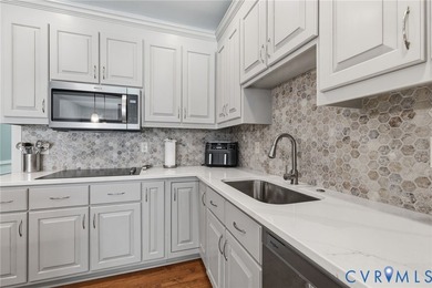 POTENTIAL 1ST FLOOR BEDROOM. Beautifully RENOVATED home - photo 10