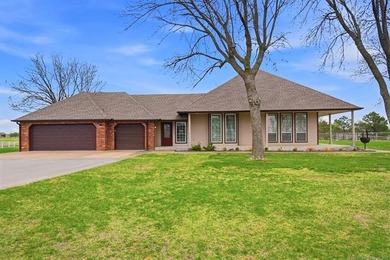 12 Acres m/l, with a Beautiful home featuring a large open plan - photo 4