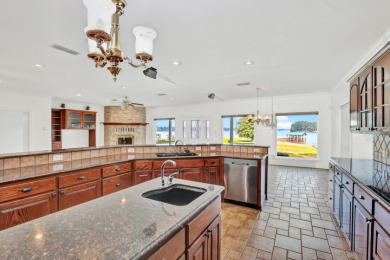 PANORAMIC LAKE VIEWS LOCATED IN COOTS COVE PRICED BELOW APPRAISAL - photo 16